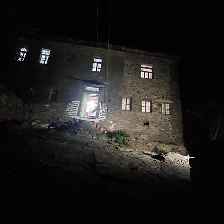 Guest House In Buhal Përmet Esterno foto