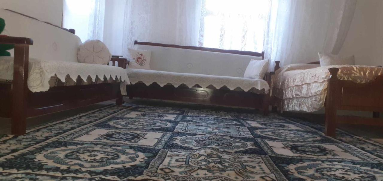 Guest House In Buhal Përmet Esterno foto