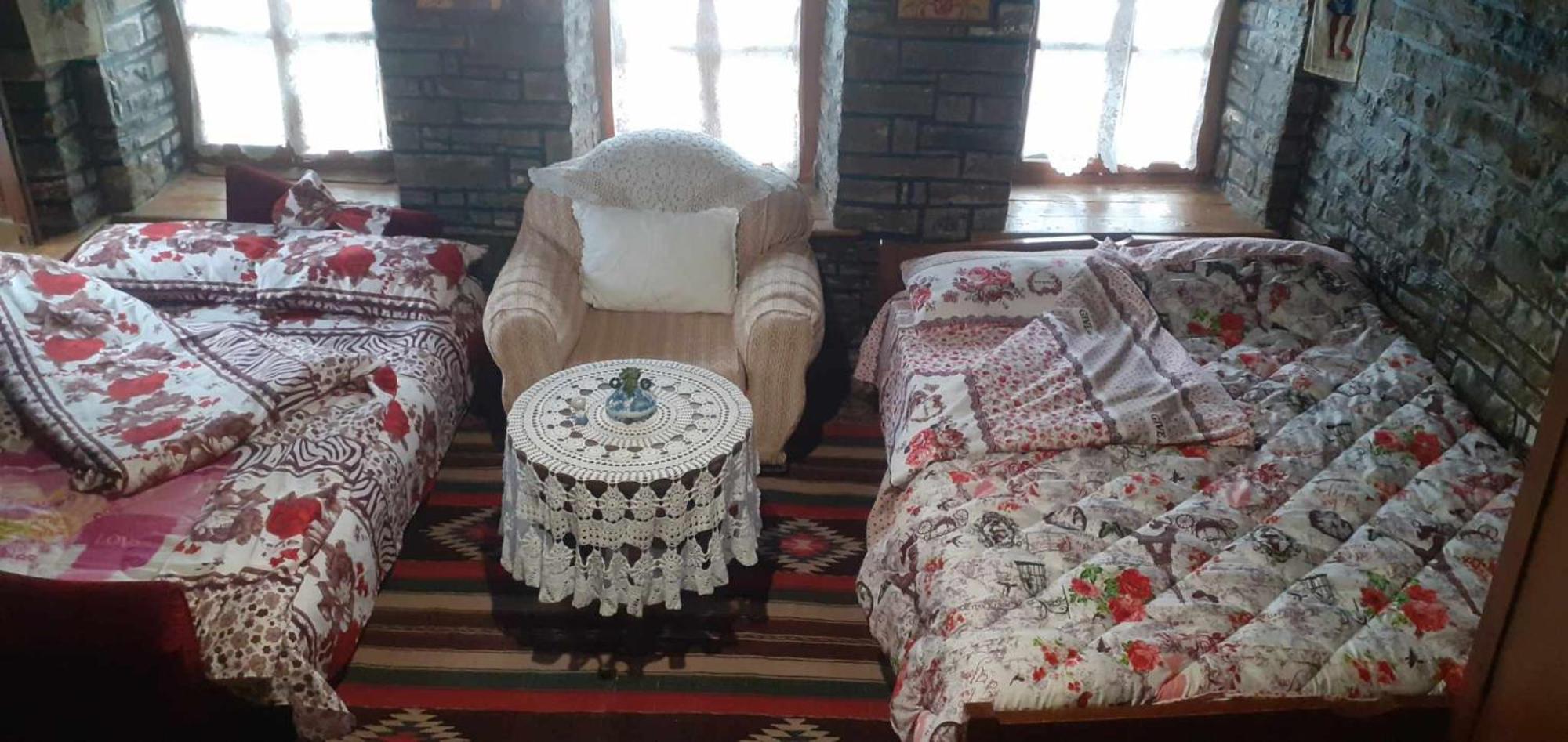 Guest House In Buhal Përmet Esterno foto