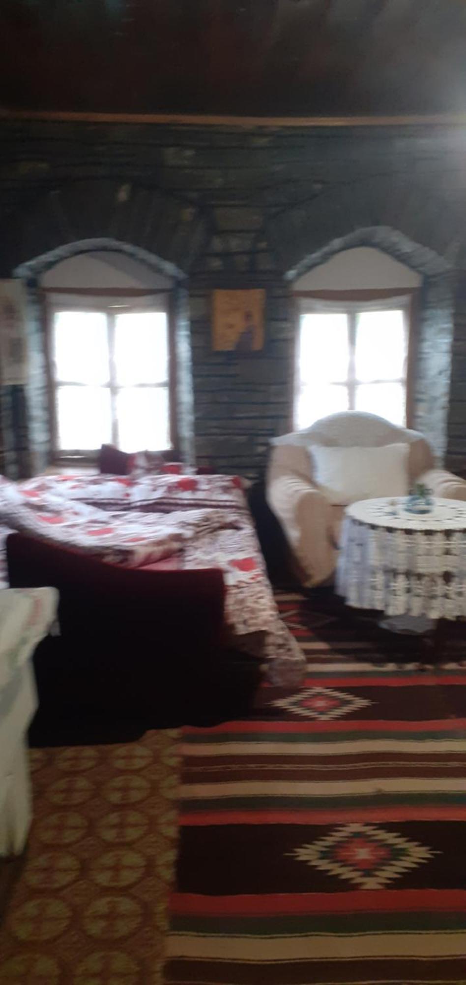 Guest House In Buhal Përmet Esterno foto